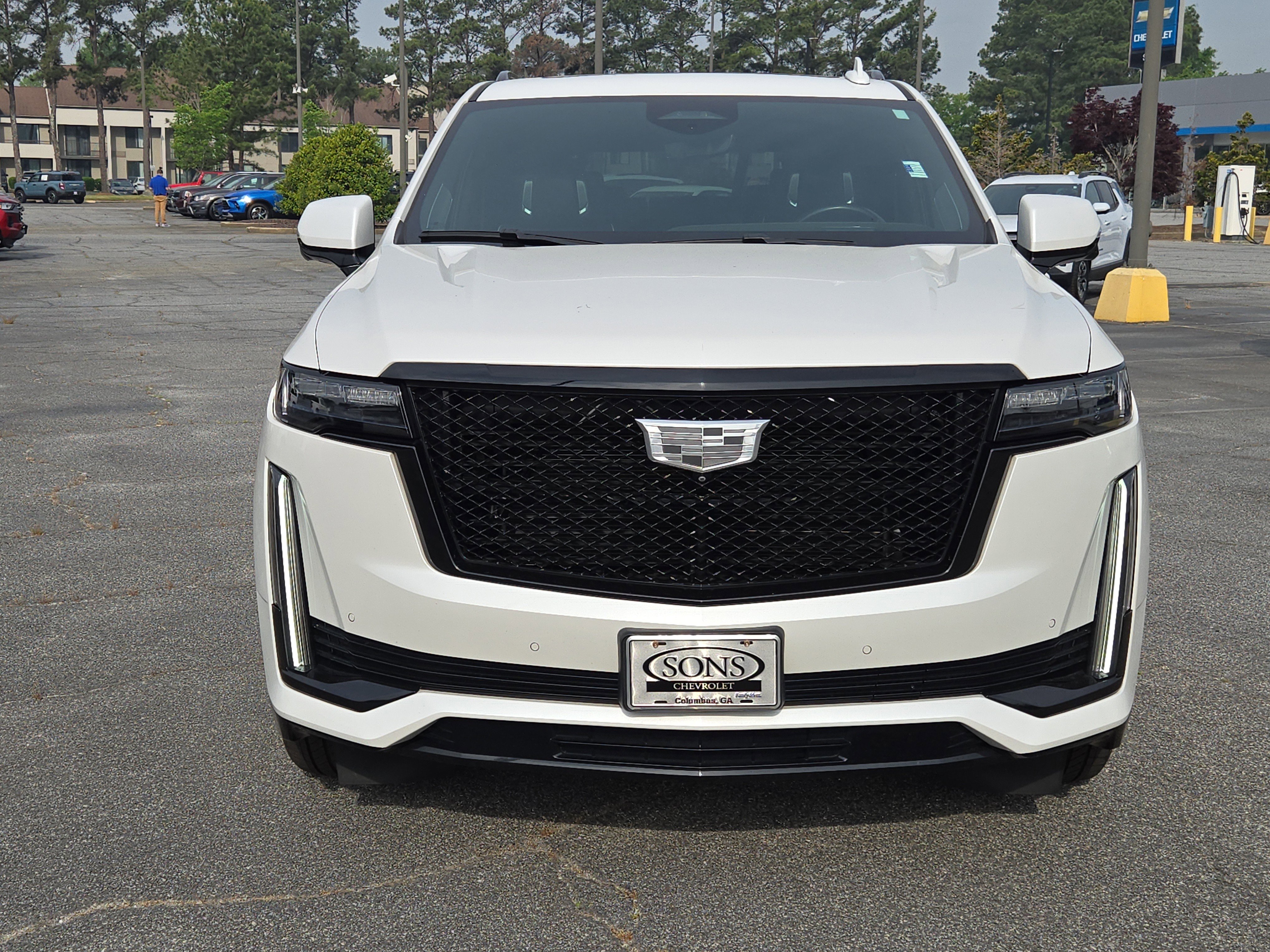 Used 2022 Cadillac Escalade Sport Platinum image 2