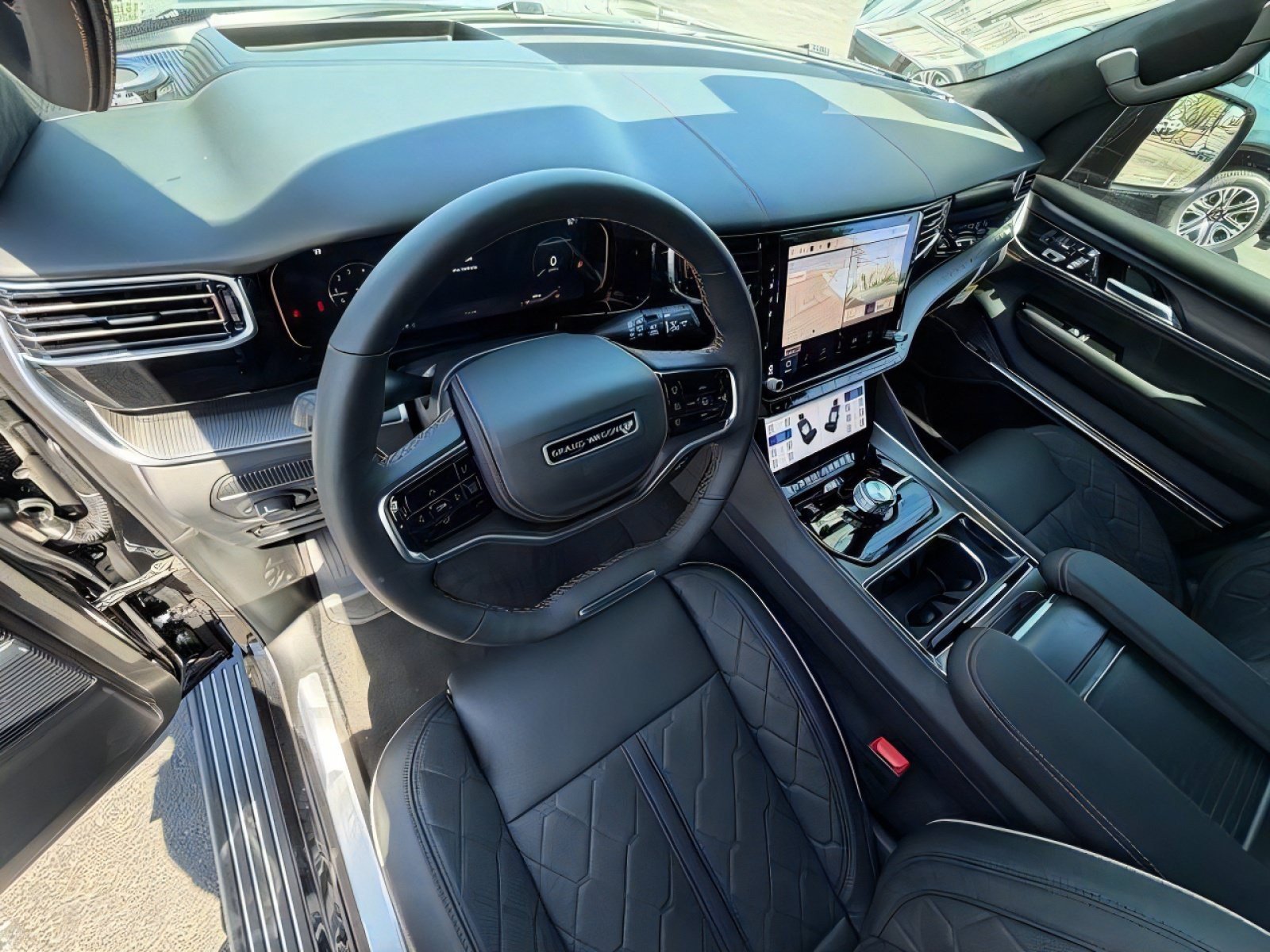 New 2026 Jeep Grand Wagoneer Summit AWD/4WD image 15