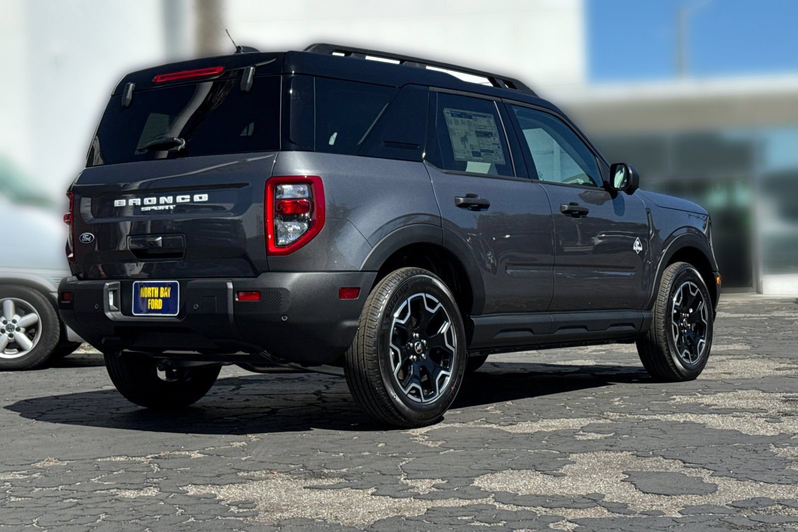 New 2026 Ford Bronco Sport Outer Banks w/ Outer Banks Tech Package+ AWD/4WD image 3