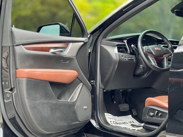 Used 2020 Cadillac XT5 Premium Luxury FWD image 9