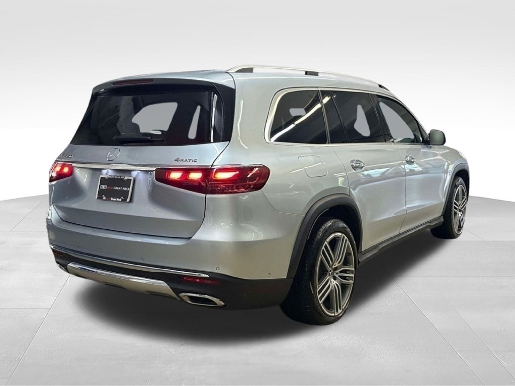 Used 2025 Mercedes-Benz GLS 450 4MATIC image 10