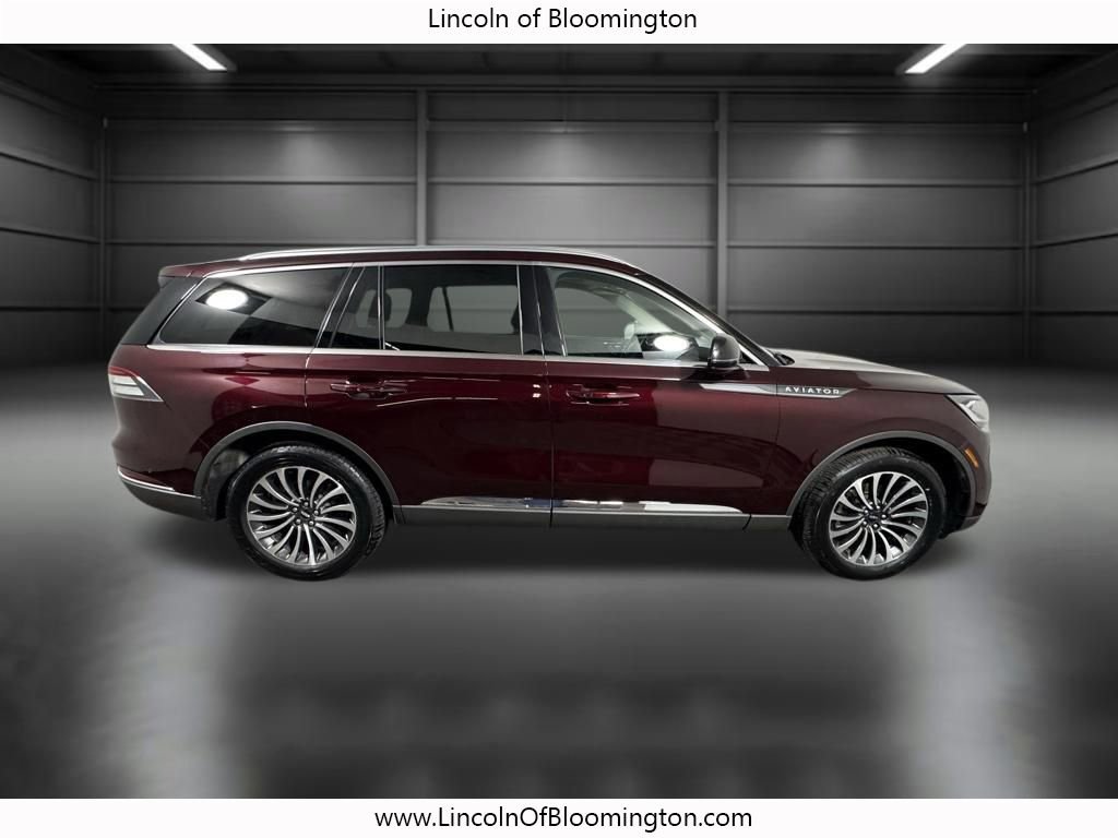 Certified 2022 Lincoln Aviator Reserve w/ Elements Package Plus image 8