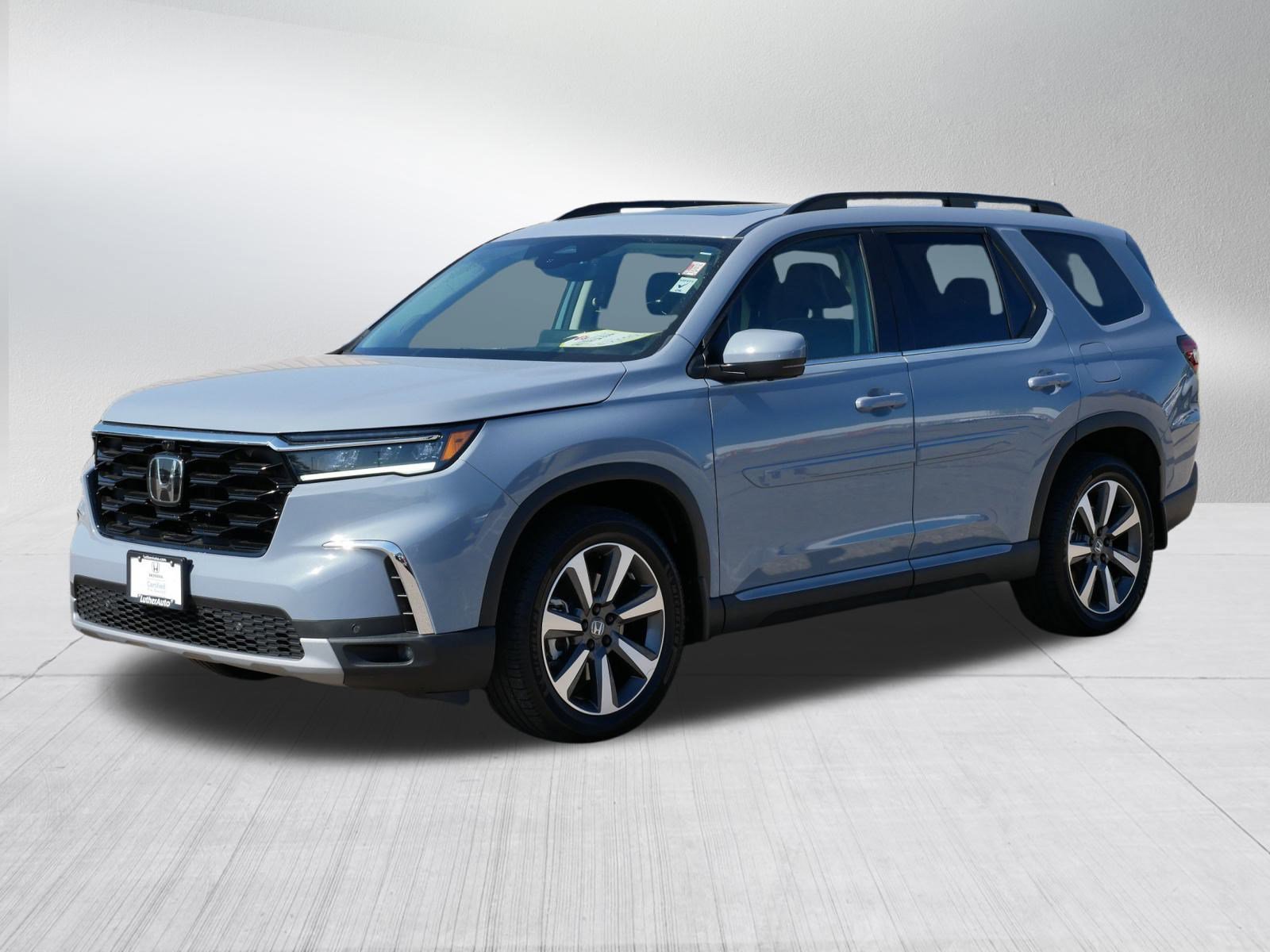 Certified 2024 Honda Pilot Elite image 3