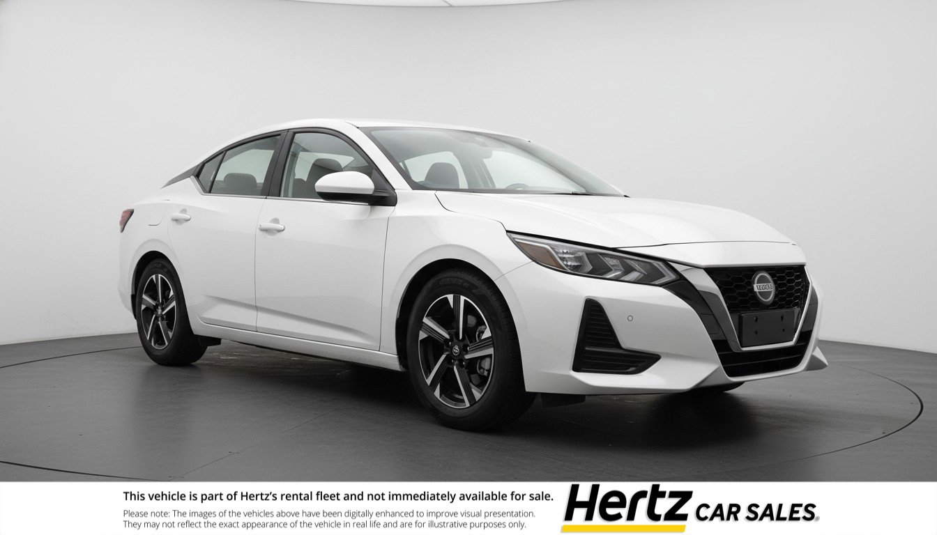 Used 2025 Nissan Sentra SV image 1