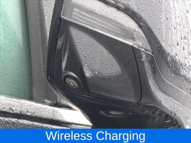 Used 2023 GMC Yukon Denali image 30