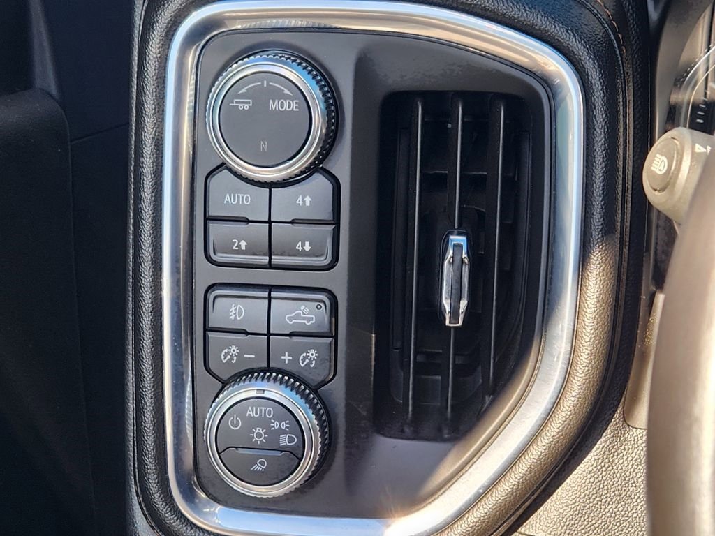 Used 2020 GMC Sierra 1500 AT4 w/ AT4 Premium Package AWD/4WD image 22