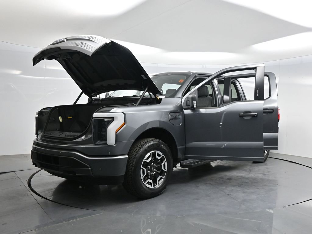 Used 2023 Ford F150 Lightning XLT AWD/4WD image 34