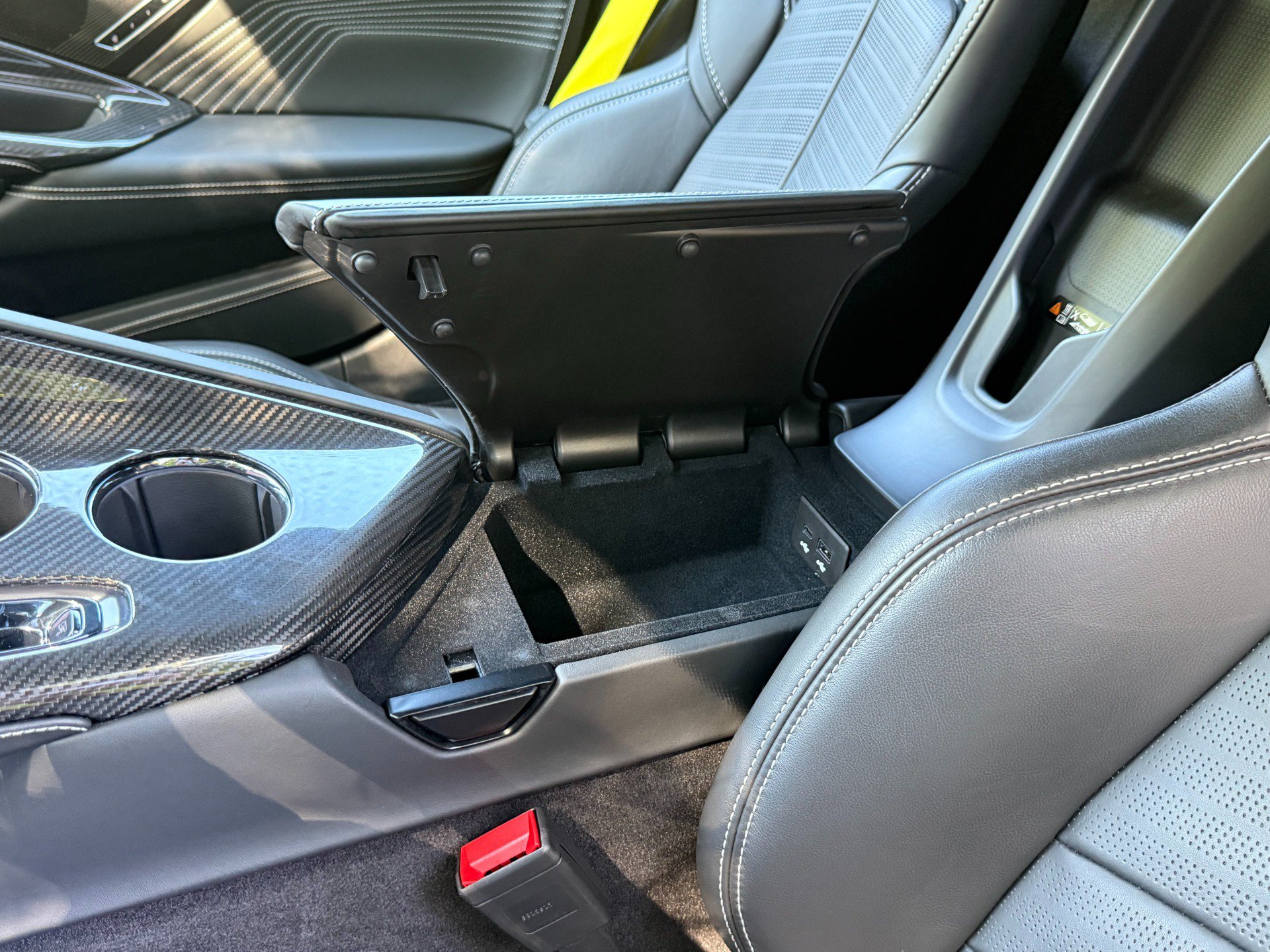 Used 2026 Chevrolet Corvette ZR1 w/ ZR1 Carbon Fiber Aero Package RWD image 12