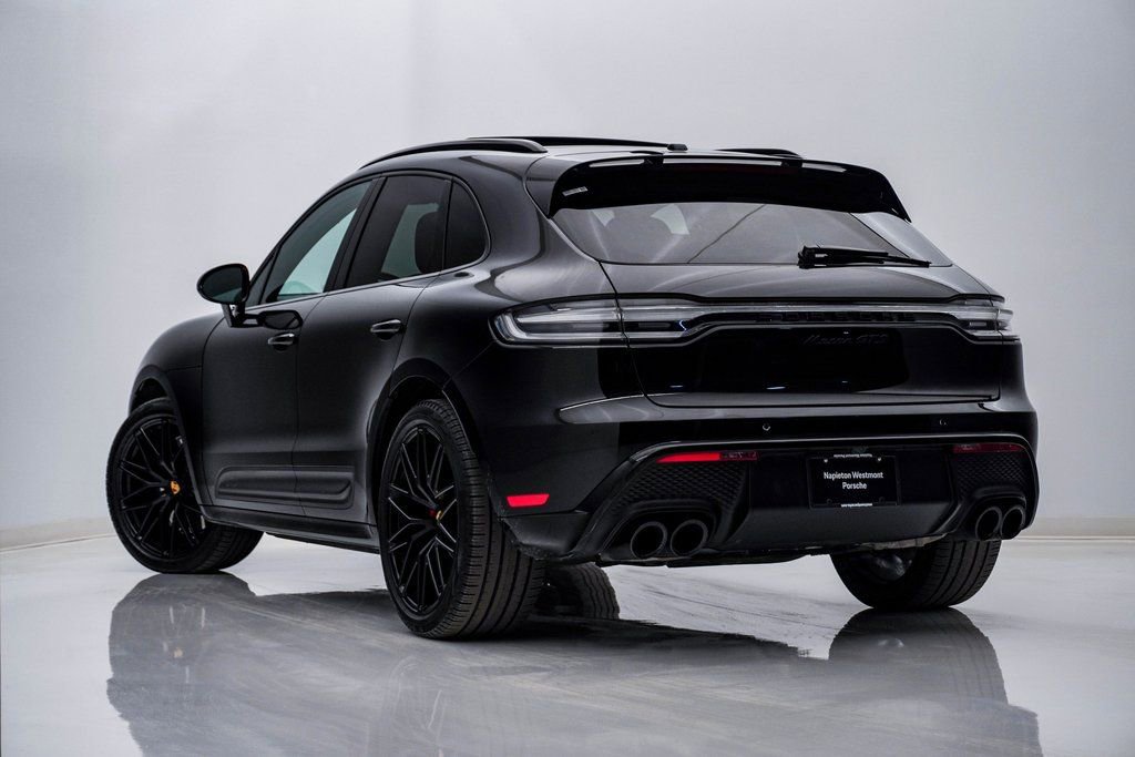Certified 2023 Porsche Macan GTS image 3