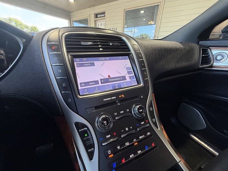 Used 2020 Lincoln Nautilus Reserve w/ Equipment Group 202A AWD/4WD image 19