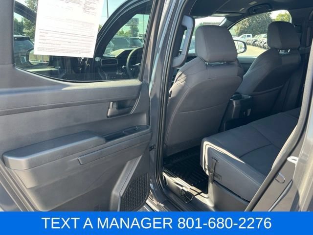 Used 2025 Toyota Tacoma SR5 AWD/4WD image 32