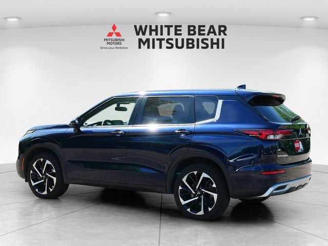 Used 2024 Mitsubishi Outlander SE AWD/4WD image 4