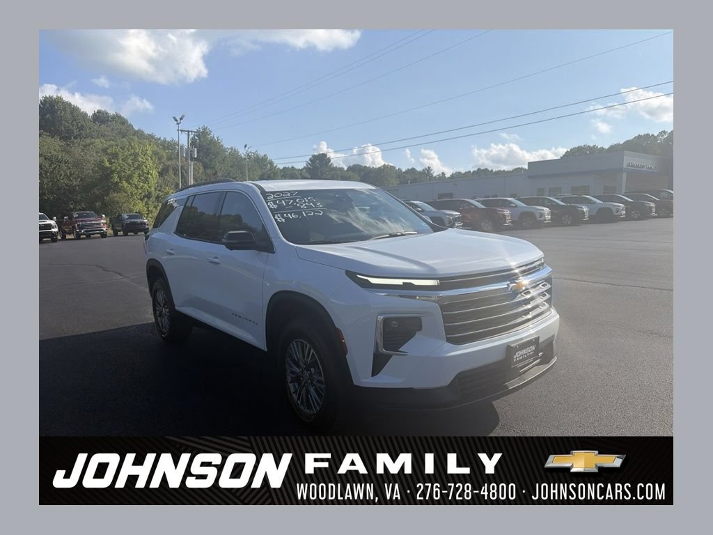 New 2026 Chevrolet Traverse LT w/ Driver Confidence Package AWD/4WD image 1