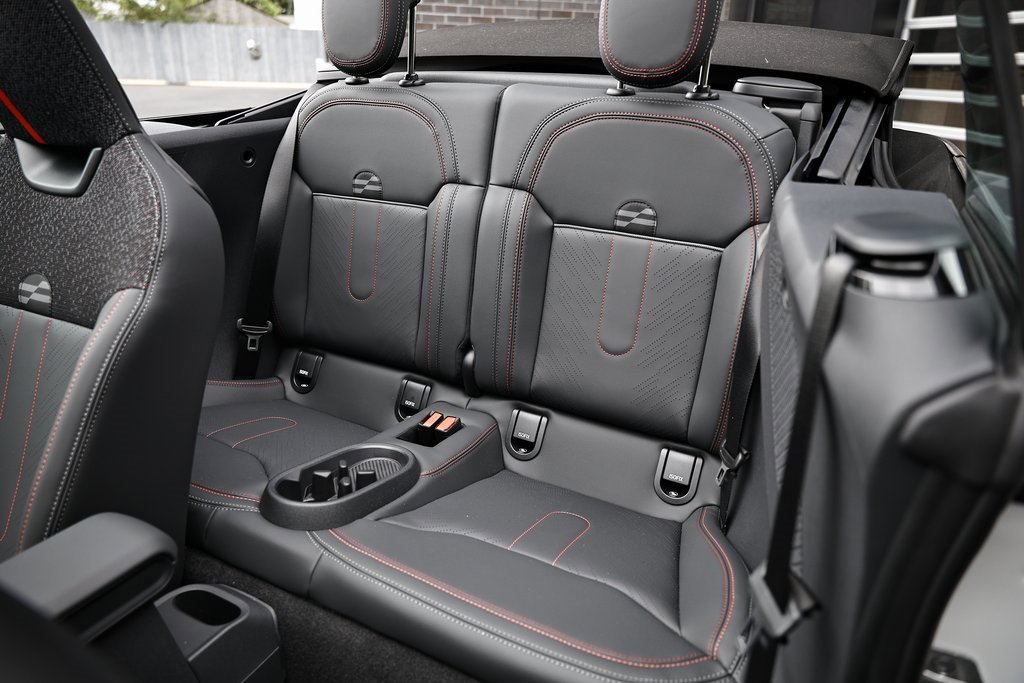 New 2026 MINI Cooper S image 26