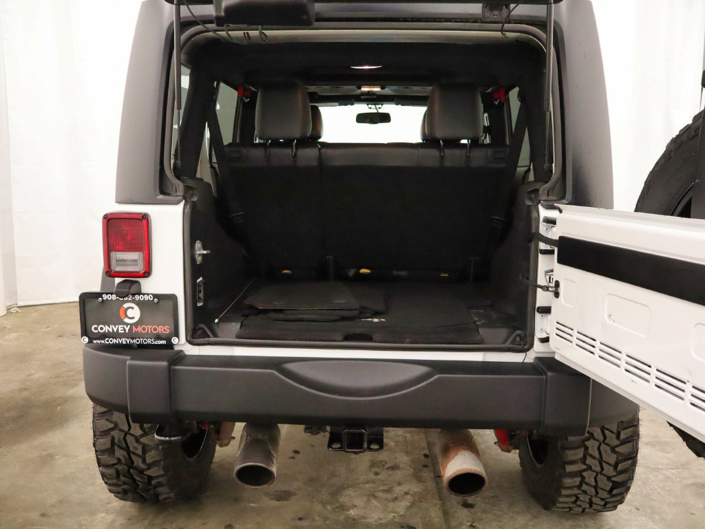Used 2015 Jeep Wrangler Unlimited Sport w/ Quick Order Package 24S AWD/4WD image 16