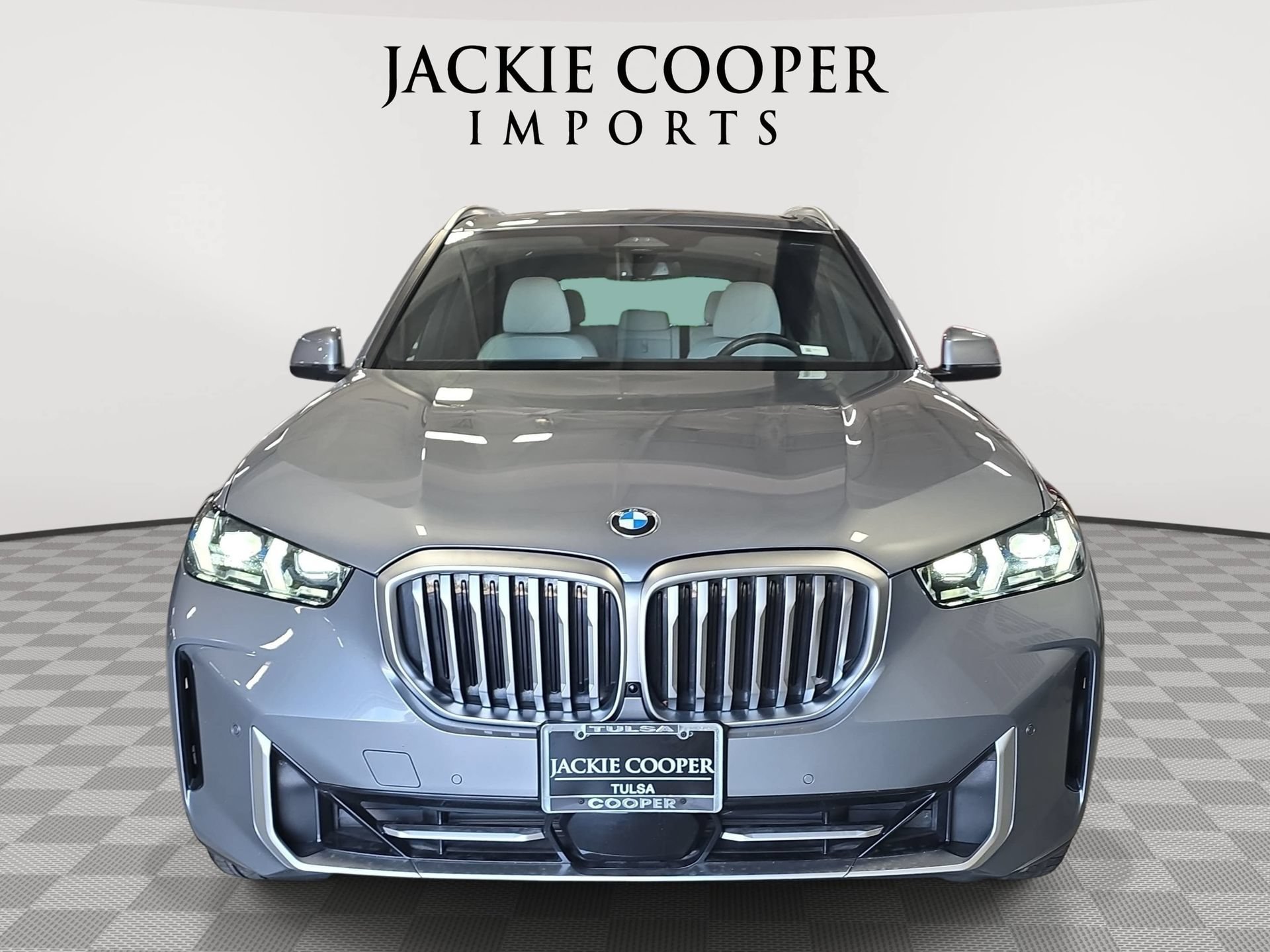 Used 2025 BMW X5 xDrive40i AWD/4WD image 2