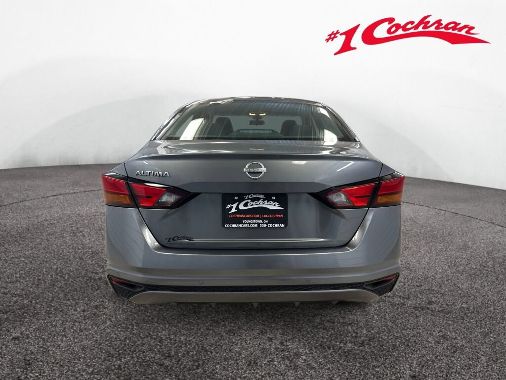Used 2024 Nissan Altima 2.5 S FWD image 18