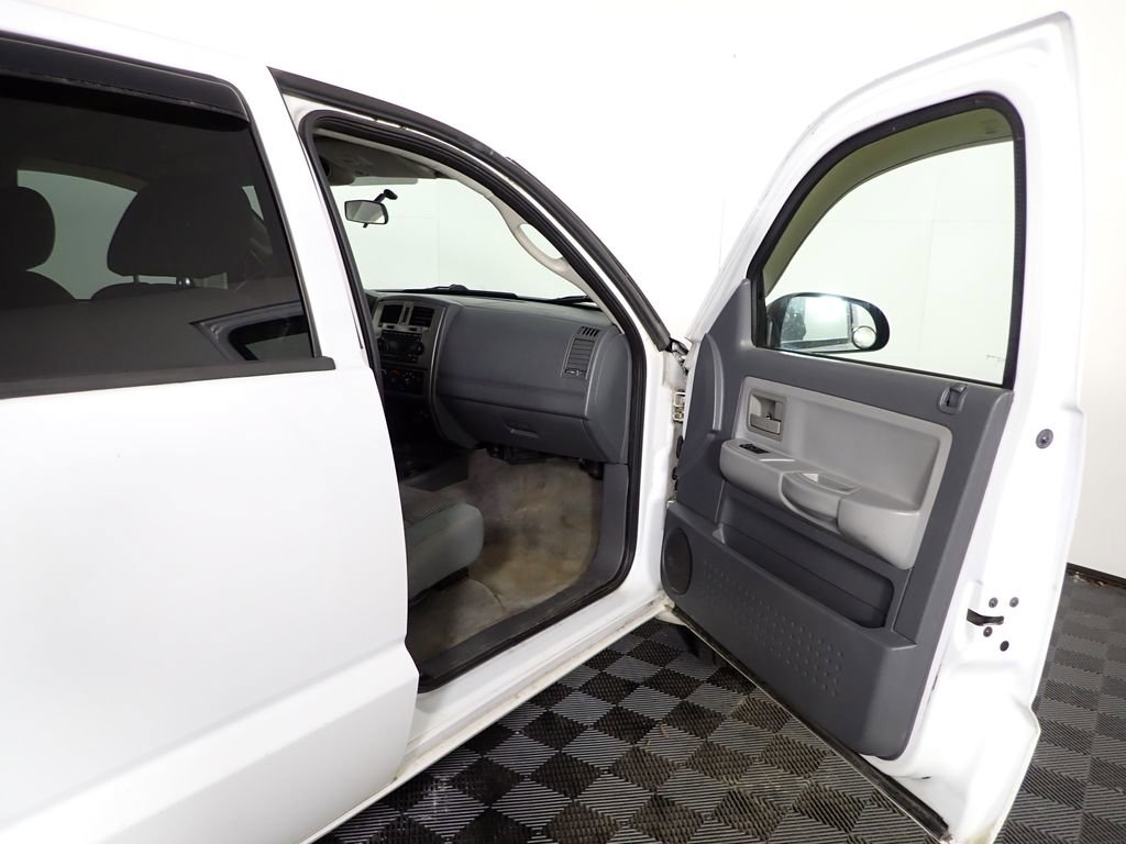 Used 2007 Dodge Dakota SLT image 22
