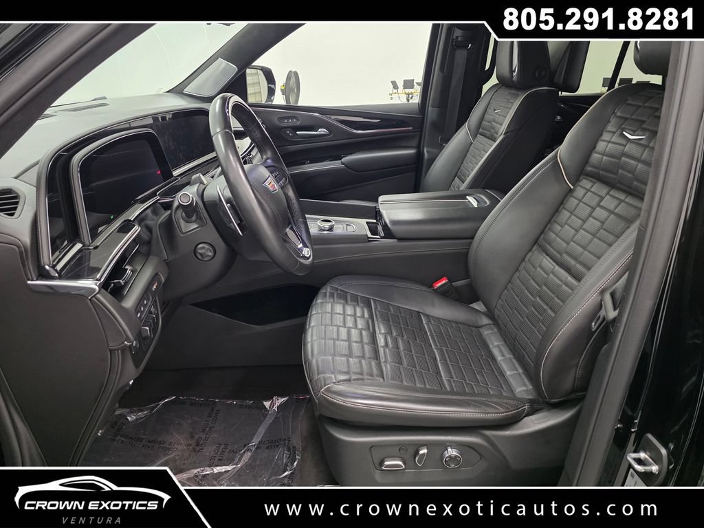 Used 2024 Cadillac Escalade V w/ LPO, ONYX Package AWD/4WD image 19