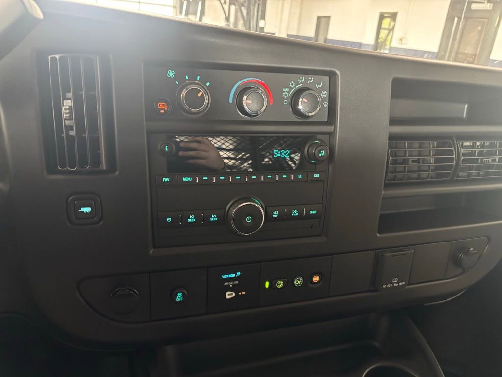 New 2025 Chevrolet Express 2500 Work Van w/ Driver Convenience Package image 33