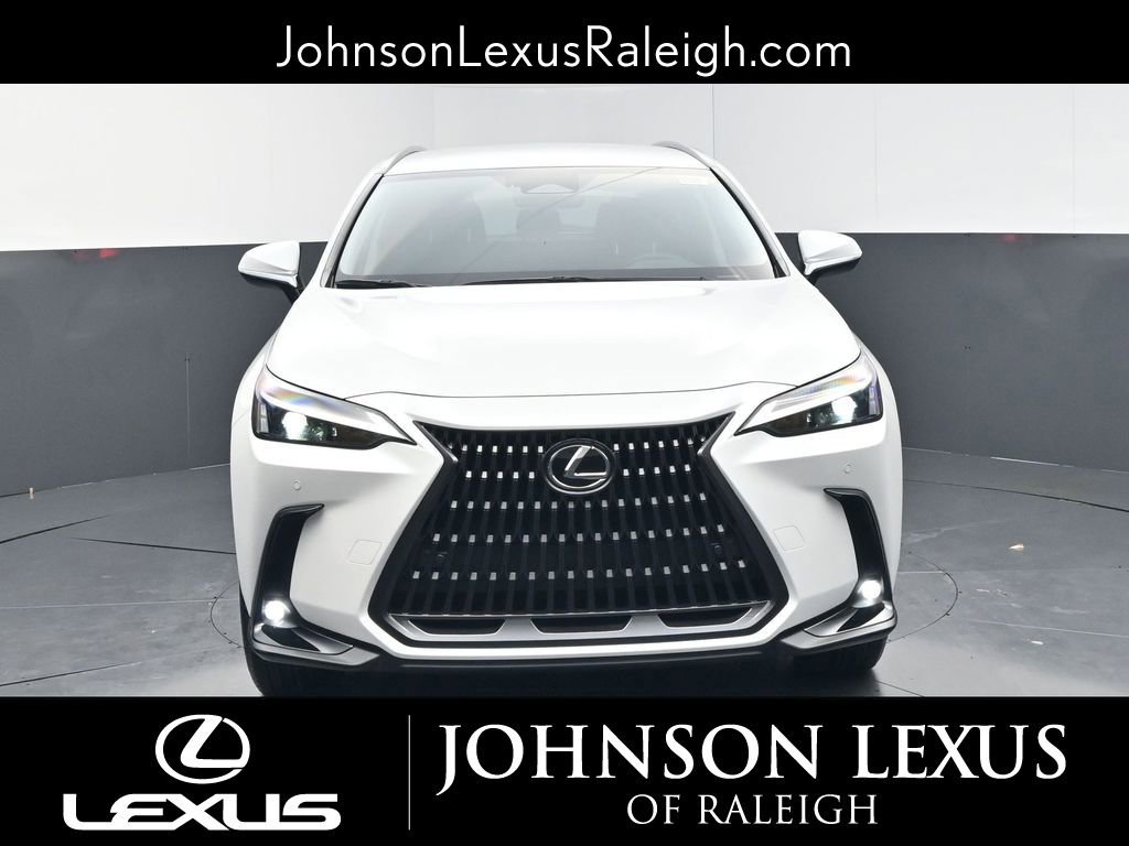 Certified 2025 Lexus NX 250 FWD w/ Accessory Package (Z1) image 4