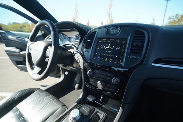 Used 2023 Chrysler 300 S image 35