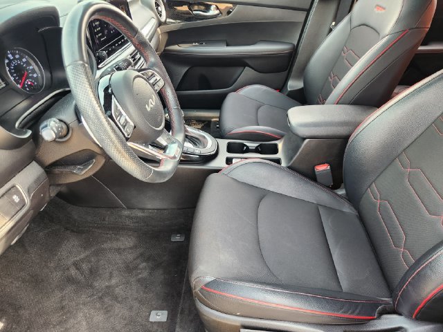 Used 2023 Kia Forte GT FWD image 9
