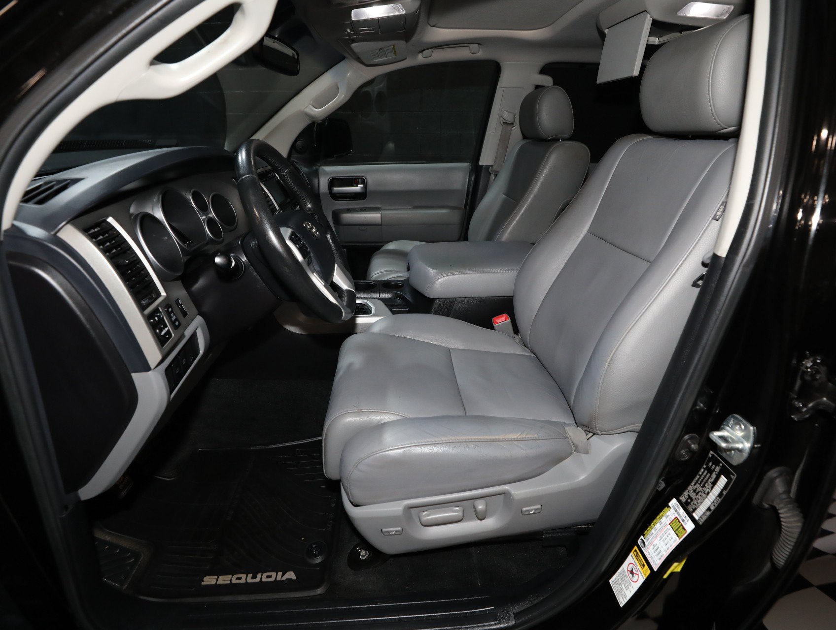 Used 2016 Toyota Sequoia Limited AWD/4WD image 57