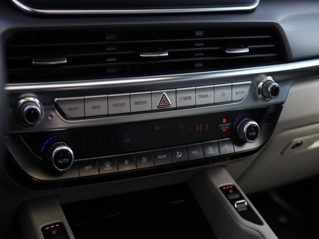 Used 2022 Kia Telluride S image 17