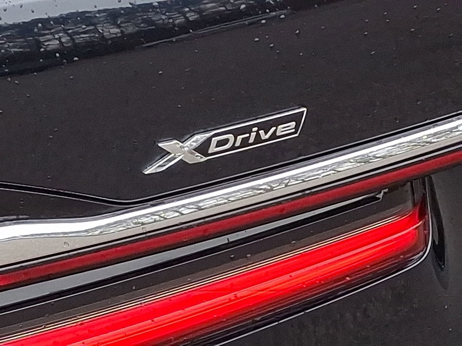 Used 2022 BMW 750i xDrive w/ M Sport Package image 37