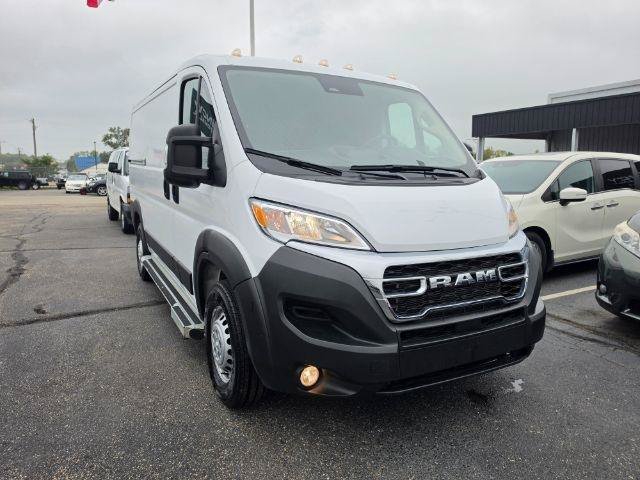 Used 2025 RAM ProMaster 2500 w/ U-Haul Equipment Group FWD image 4