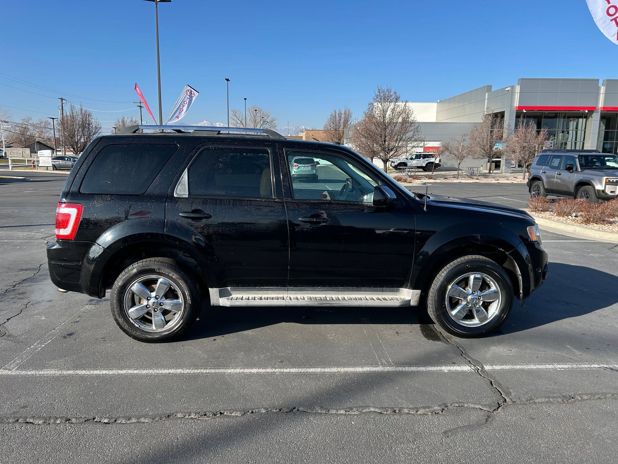 Used 2010 Ford Escape Limited image 6