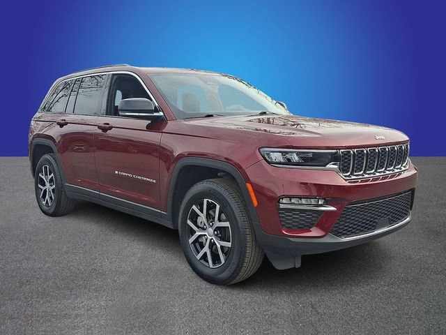 Used 2025 Jeep Grand Cherokee Limited image 3