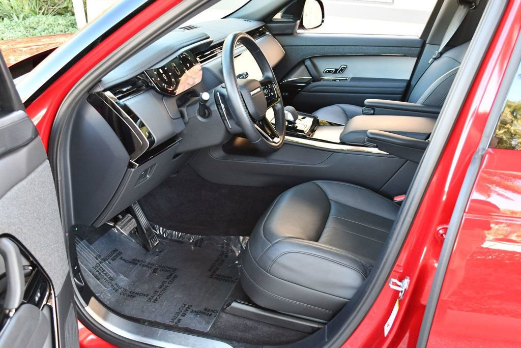 Used 2024 Land Rover Range Rover Sport Dynamic SE image 13