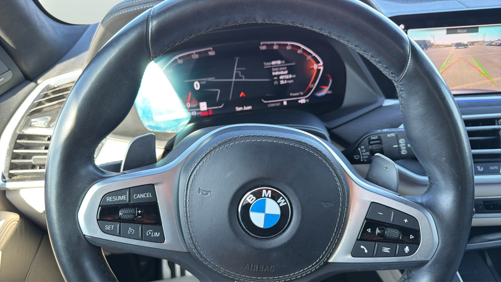 Used 2022 BMW X7 xDrive40i w/ M Sport Package AWD/4WD image 25