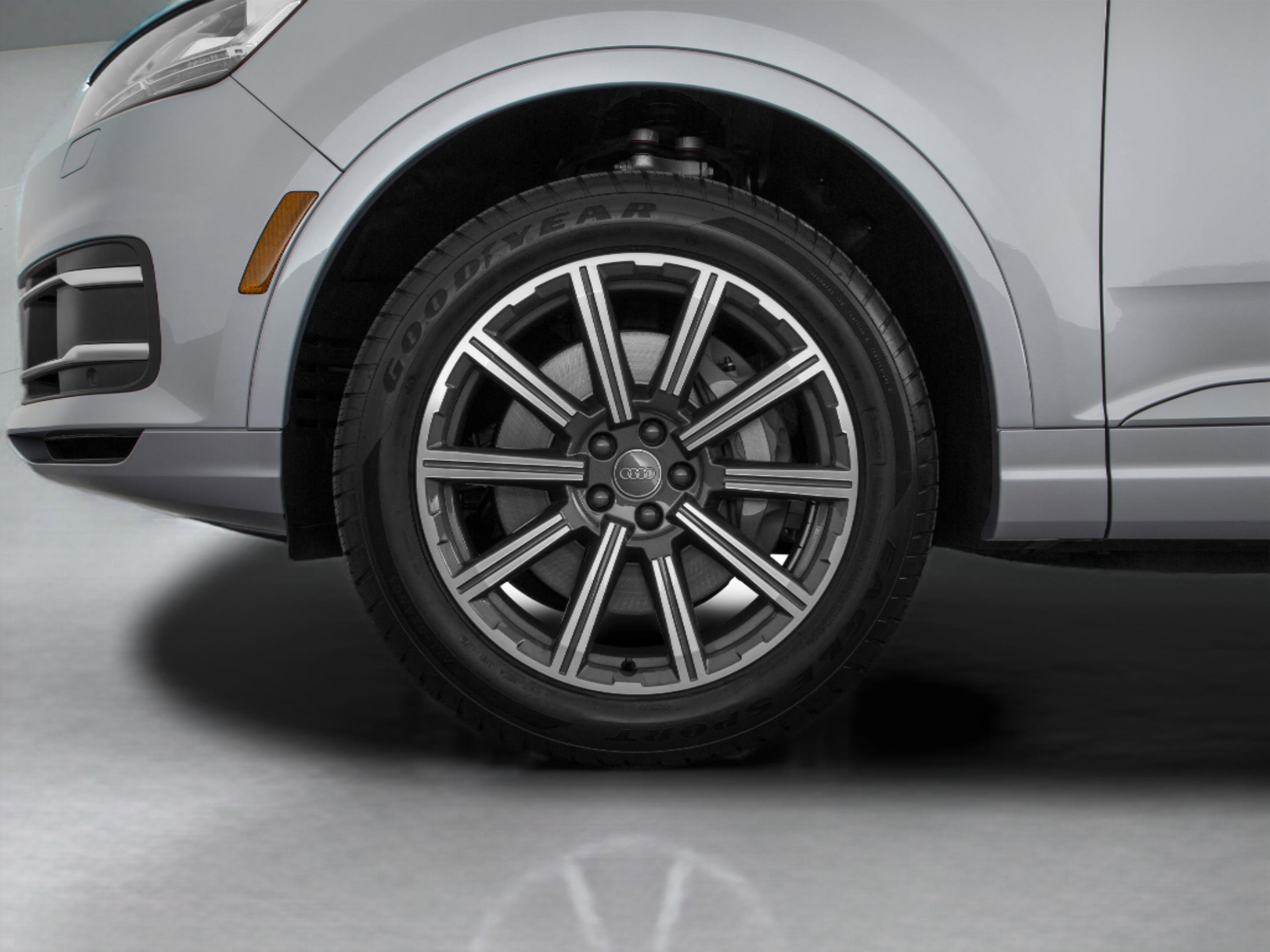 Used 2018 Audi Q7 2.0T Premium AWD/4WD image 59