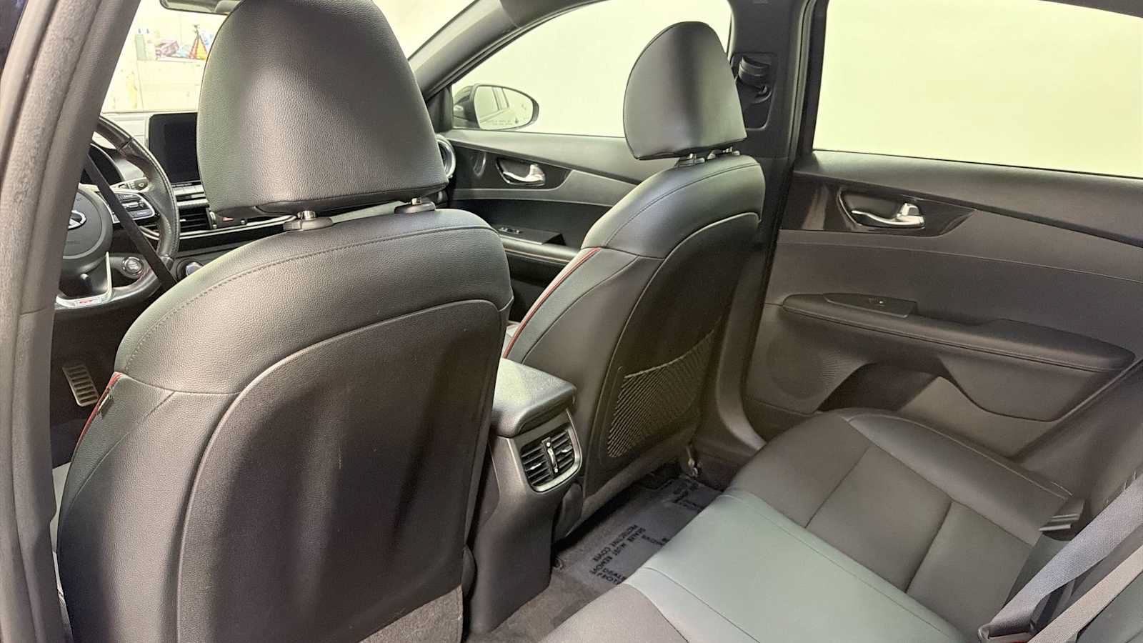 Used 2020 Kia Forte GT FWD image 25