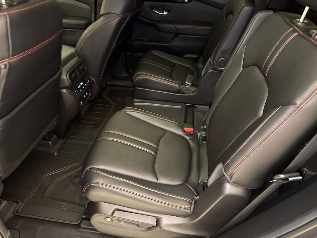 New 2026 Honda Pilot TrailSport image 17