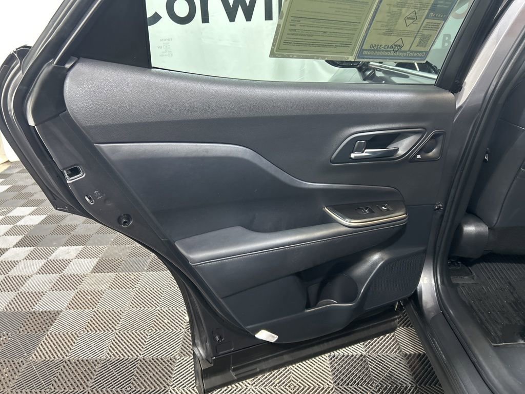 Used 2023 Toyota Crown Limited AWD/4WD image 17