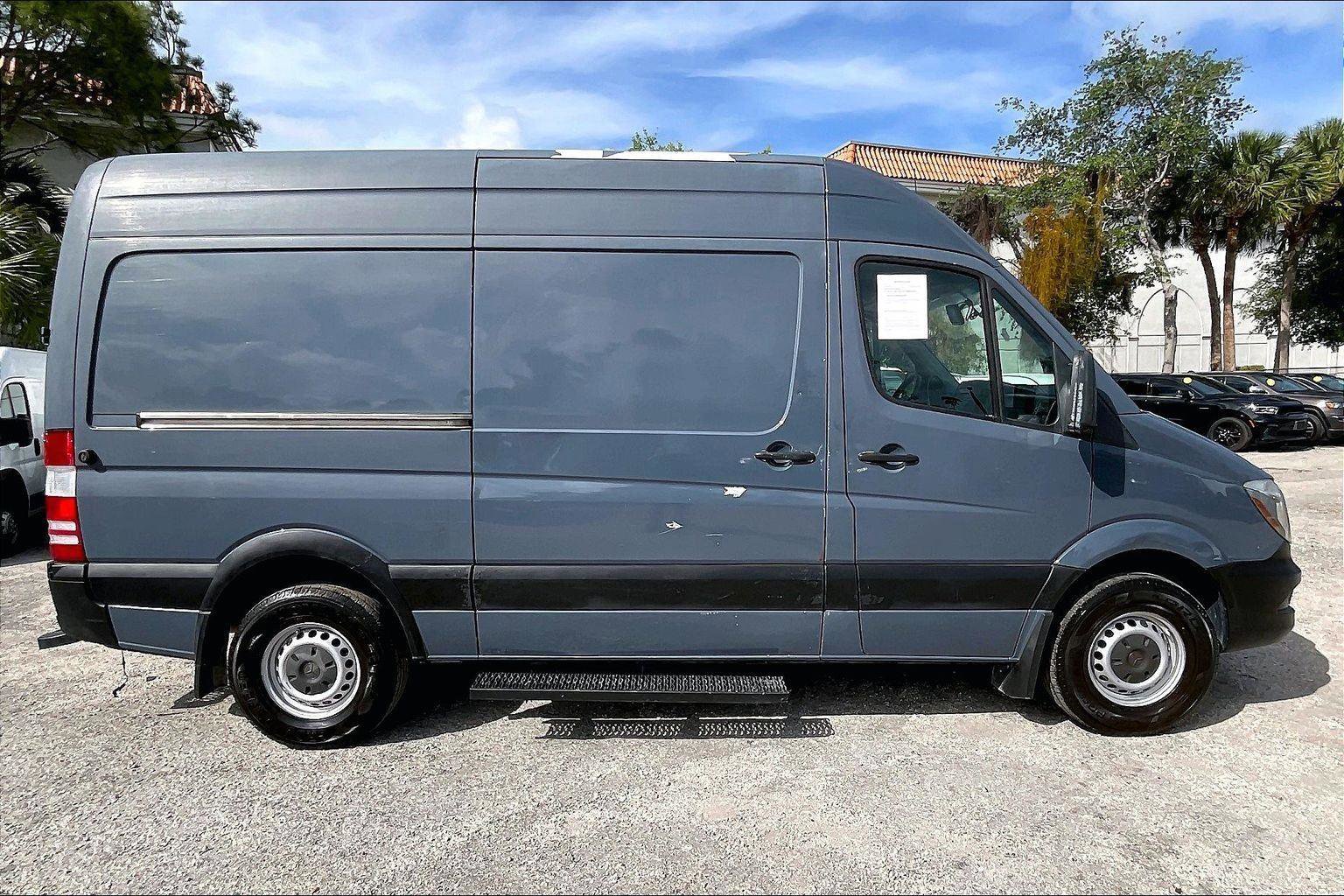 Used 2018 Mercedes-Benz Sprinter 2500 image 15