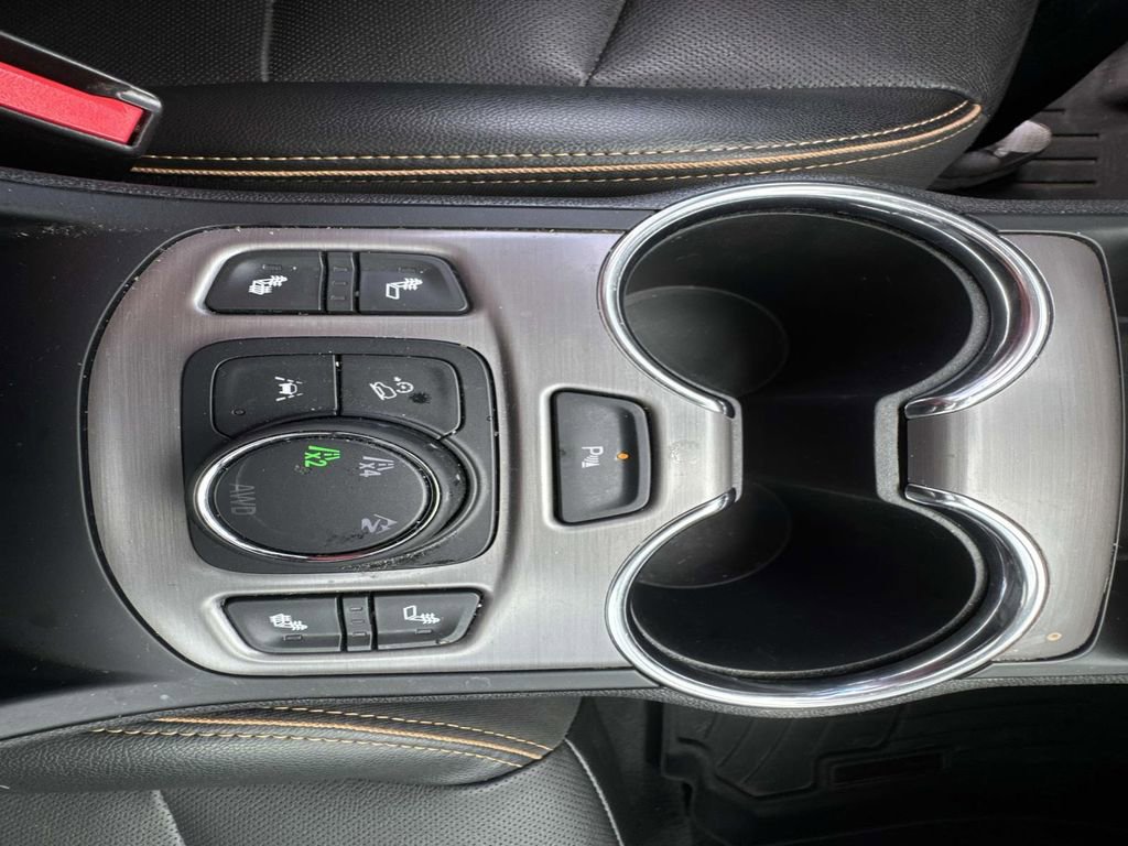 Used 2024 GMC Terrain AT4 w/ Infotainment Package II image 36