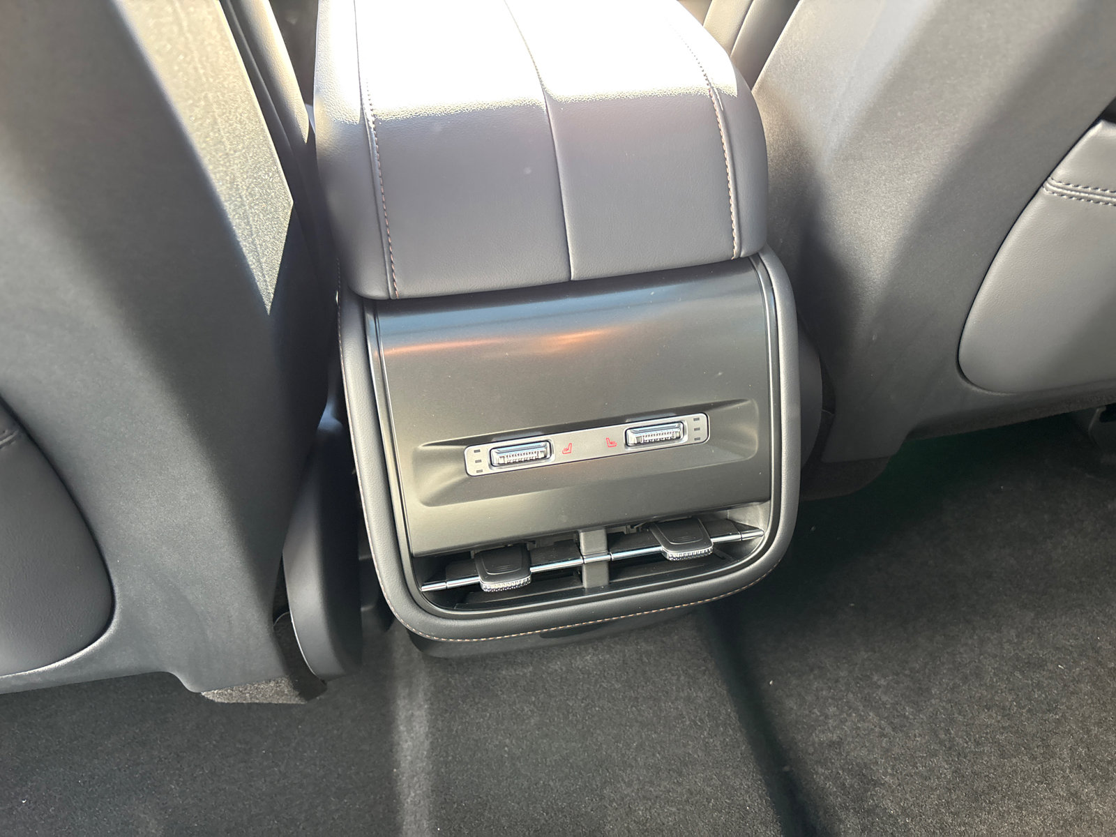 New 2026 Lincoln Nautilus Premier w/ Equipment Group 102A image 34