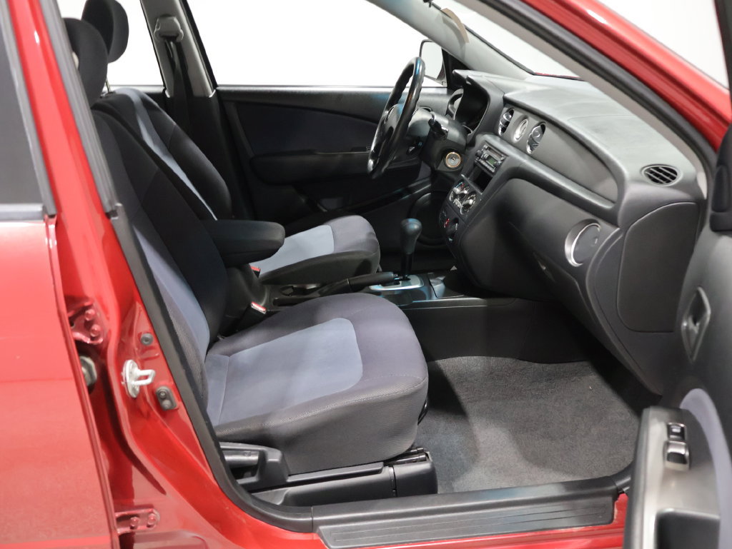 Used 2006 Mitsubishi Outlander LS AWD/4WD image 16