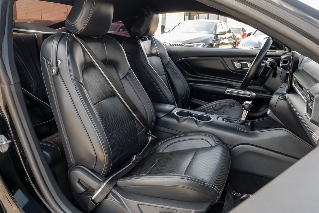 Used 2025 Ford Mustang GT Premium RWD image 33