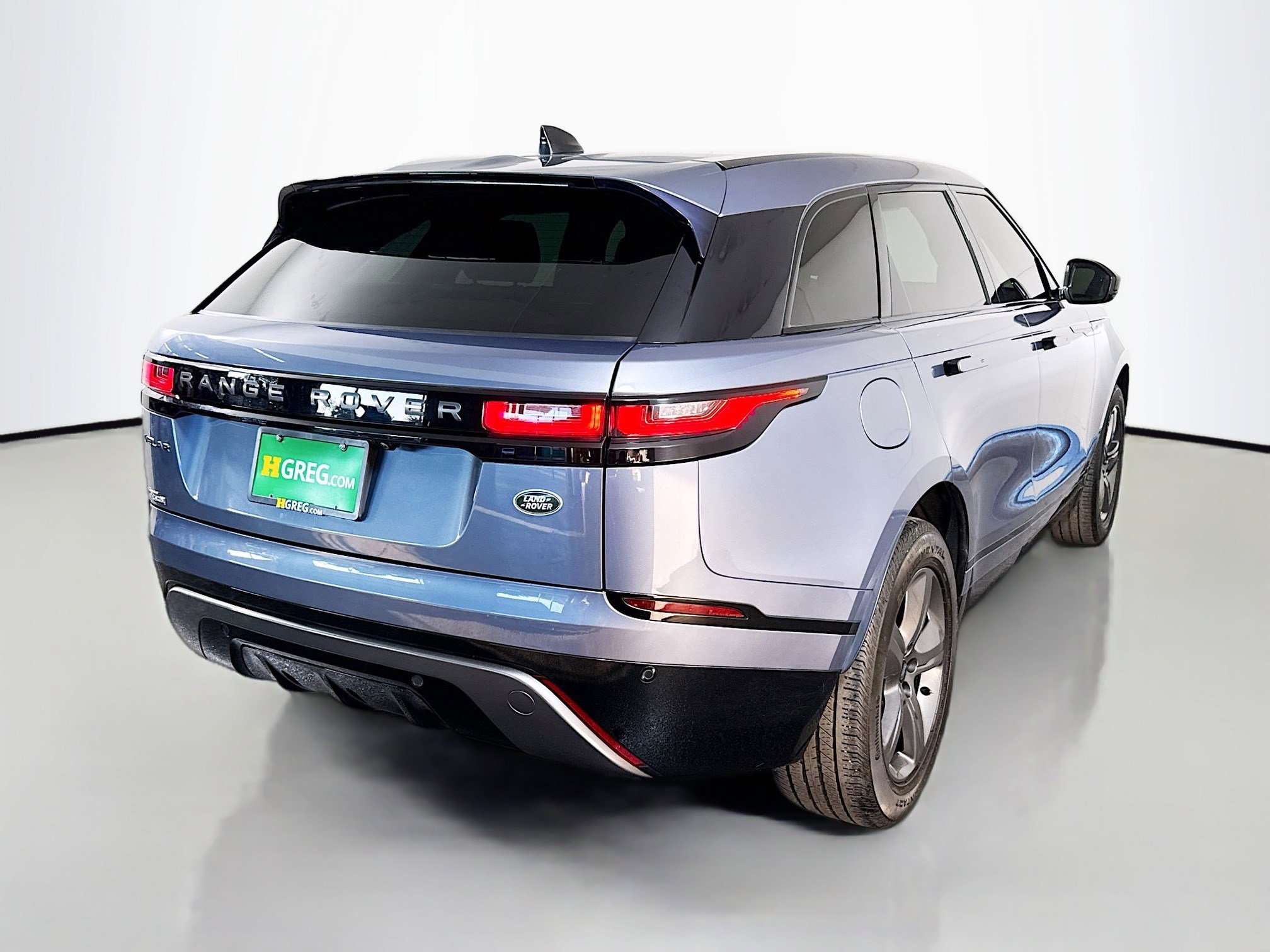Used 2023 Land Rover Range Rover Velar R-Dynamic S image 10