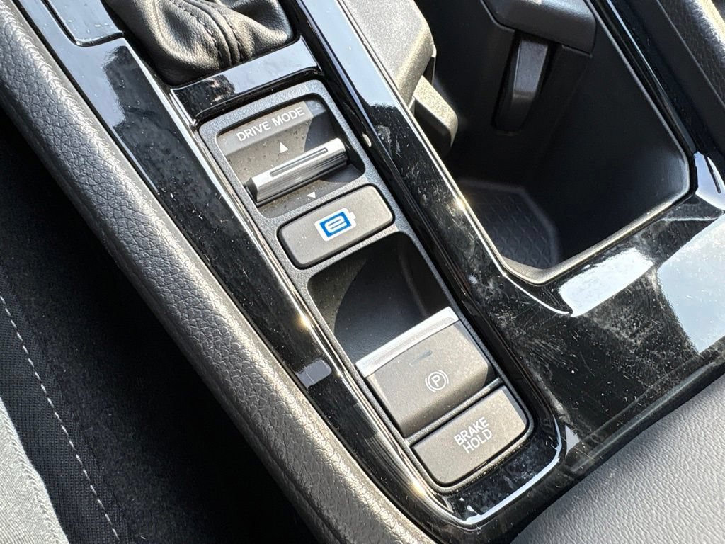Used 2025 Honda Accord Sport image 26
