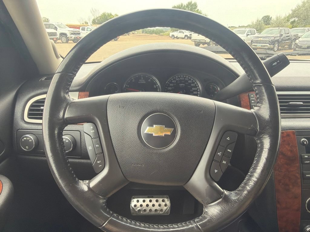 Used 2007 Chevrolet Tahoe LT w/ LT Preferred Equipment Group AWD/4WD image 9