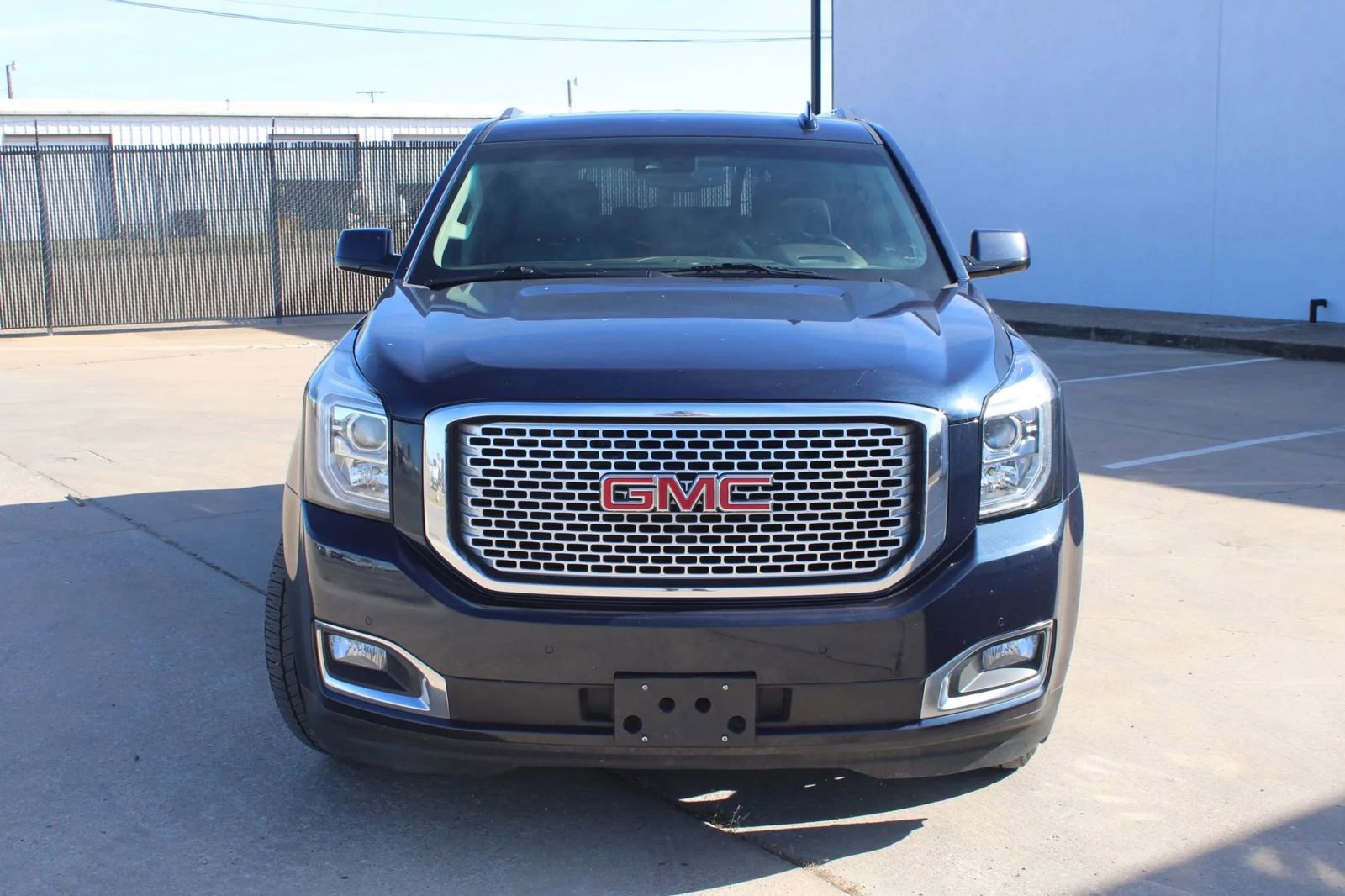 Used 2017 GMC Yukon XL Denali w/ Open Road Package RWD image 2