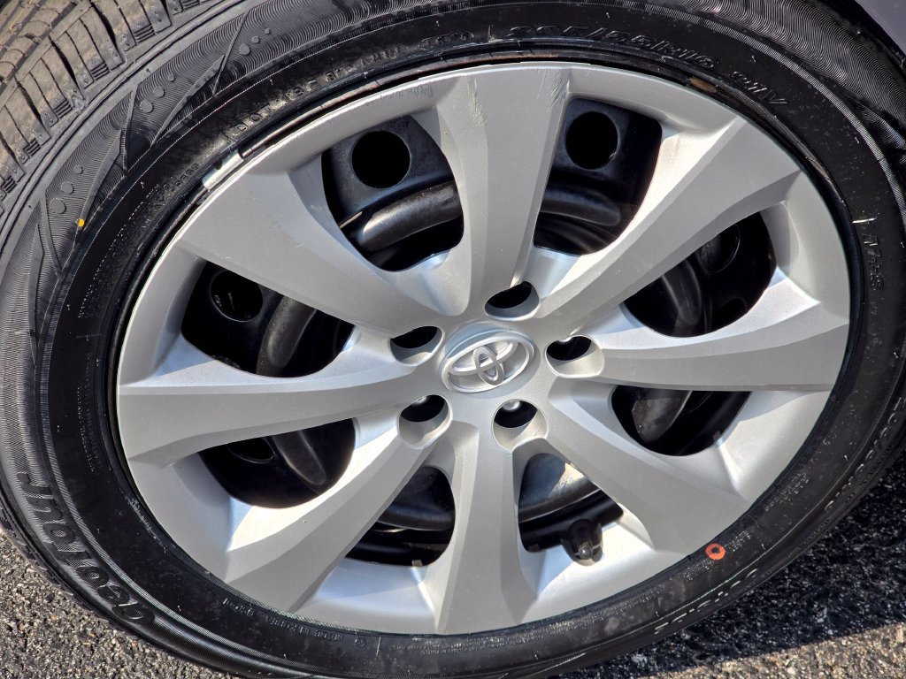 Certified 2024 Toyota Corolla LE FWD image 8