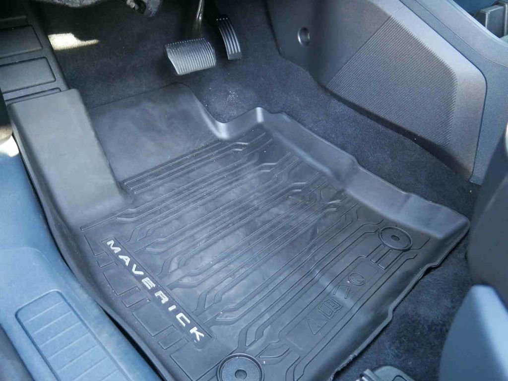 Used 2024 Ford Maverick Lariat w/ Black Appearance Package image 29